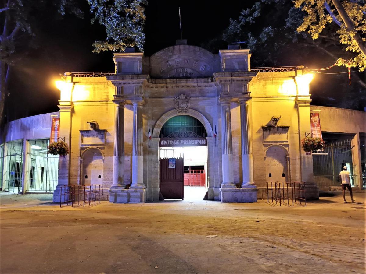 Appartamento Les Portes Du Chateau Beaucairois Beaucaire  Esterno foto