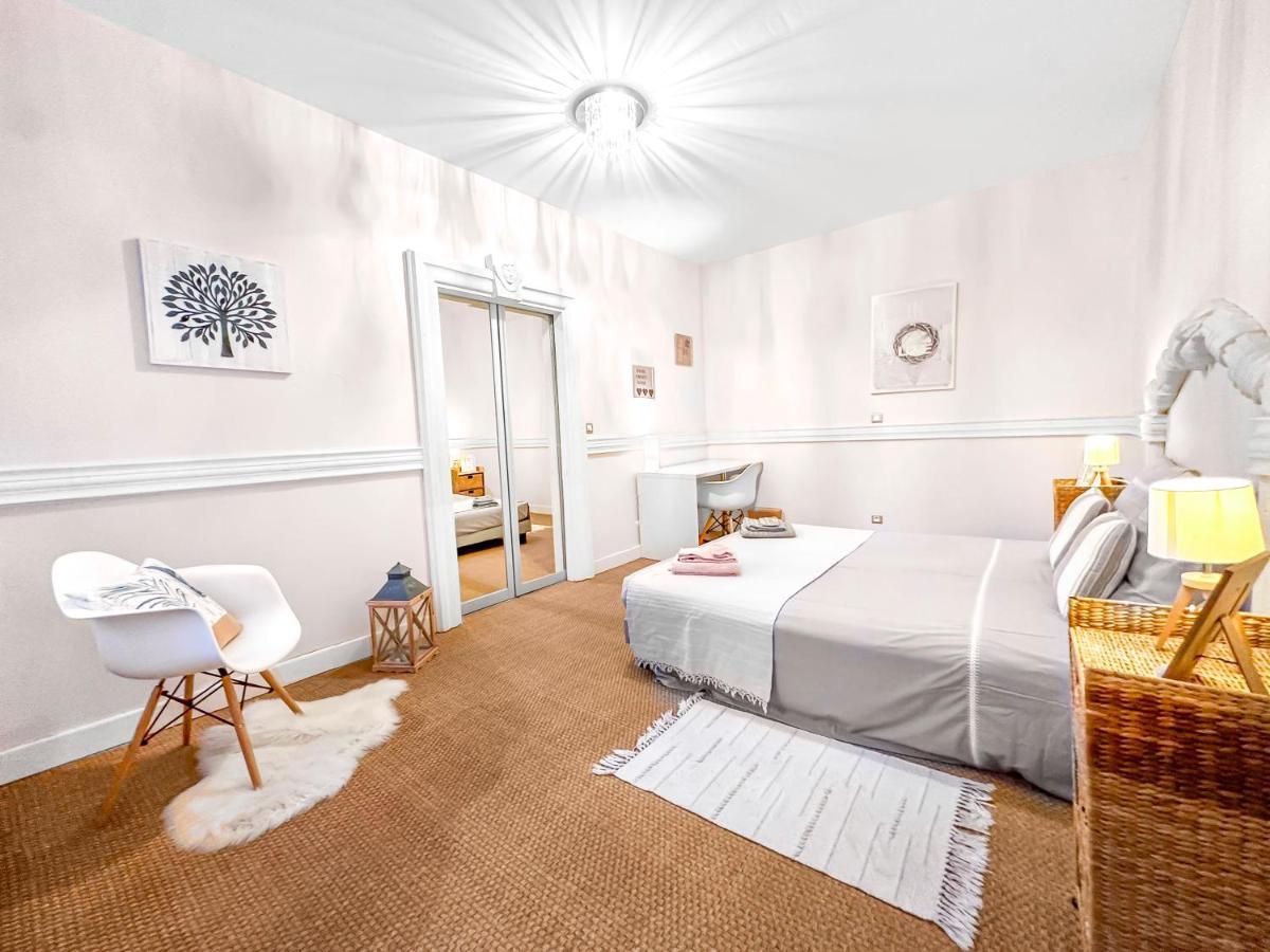Appartamento Les Portes Du Chateau Beaucairois Beaucaire  Esterno foto