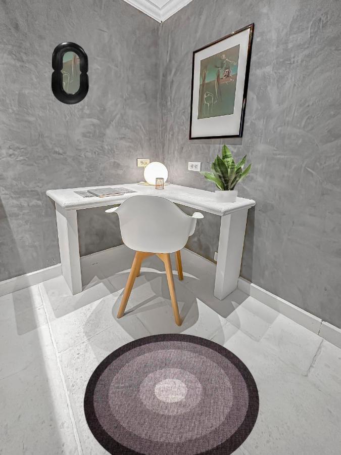 Appartamento Les Portes Du Chateau Beaucairois Beaucaire  Esterno foto